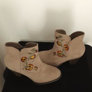 Mia women's boots